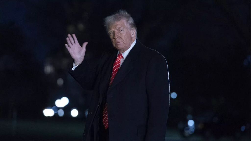 Trump vai impor taxa de 25% aos países que compram petróleo venezuelano